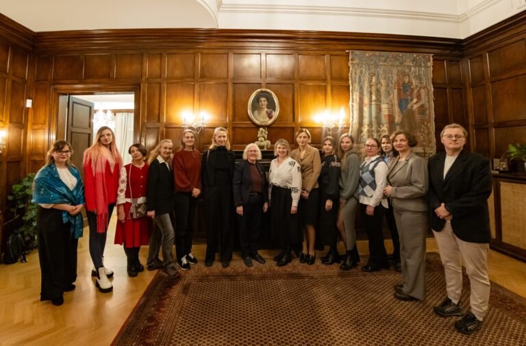 591729994_851459074512318_1629617999700415362_n